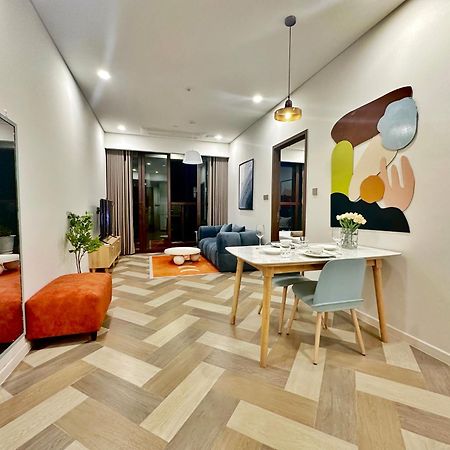Zo Apartment Opera, Crest, Galleria -Central Saigon -Free Pool-Gym-Sauna Room-Yoga Room Ho Chi Minh City Exterior photo