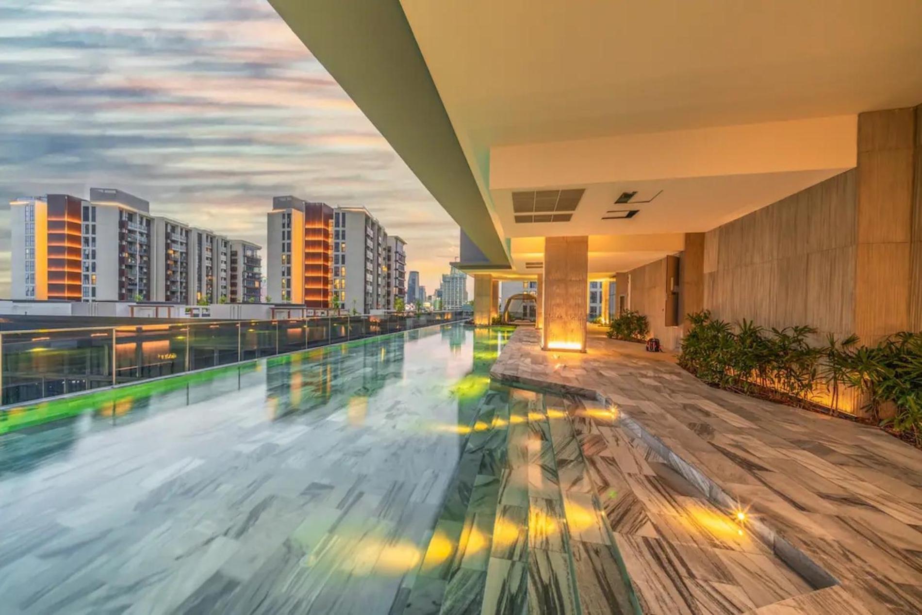 Zo Apartment Opera, Crest, Galleria -Central Saigon -Free Pool-Gym-Sauna Room-Yoga Room Ho Chi Minh City Exterior photo