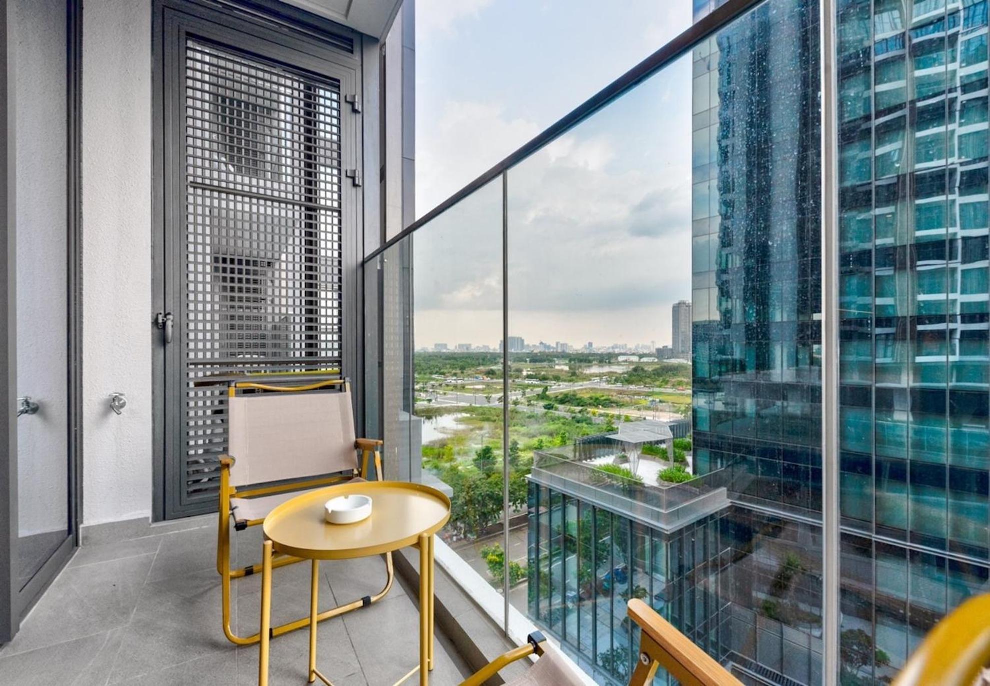 Zo Apartment Opera, Crest, Galleria -Central Saigon -Free Pool-Gym-Sauna Room-Yoga Room Ho Chi Minh City Exterior photo