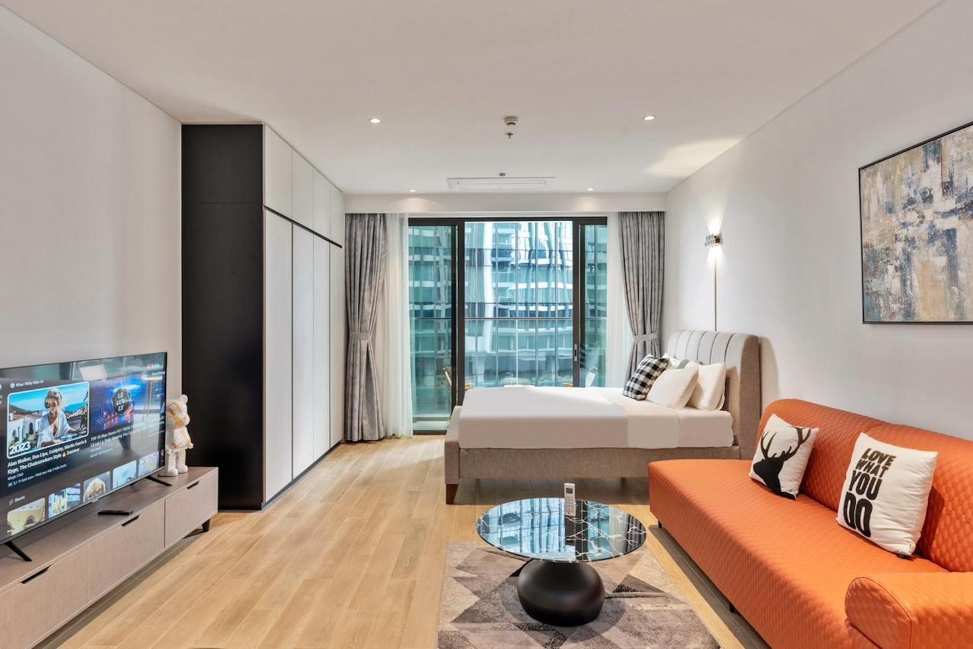 Zo Apartment Opera, Crest, Galleria -Central Saigon -Free Pool-Gym-Sauna Room-Yoga Room Ho Chi Minh City Exterior photo
