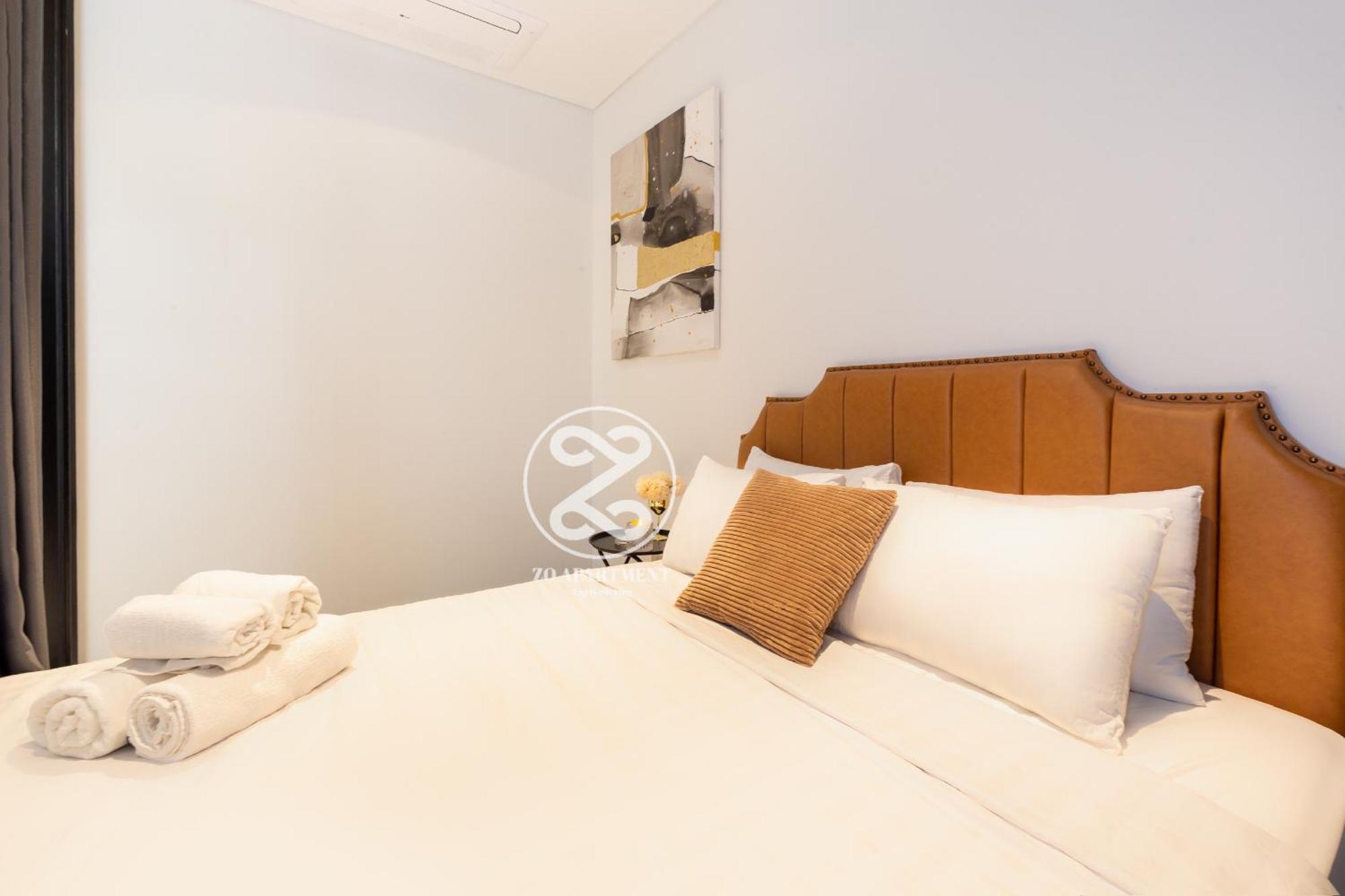 Zo Apartment Opera, Crest, Galleria -Central Saigon -Free Pool-Gym-Sauna Room-Yoga Room Ho Chi Minh City Exterior photo