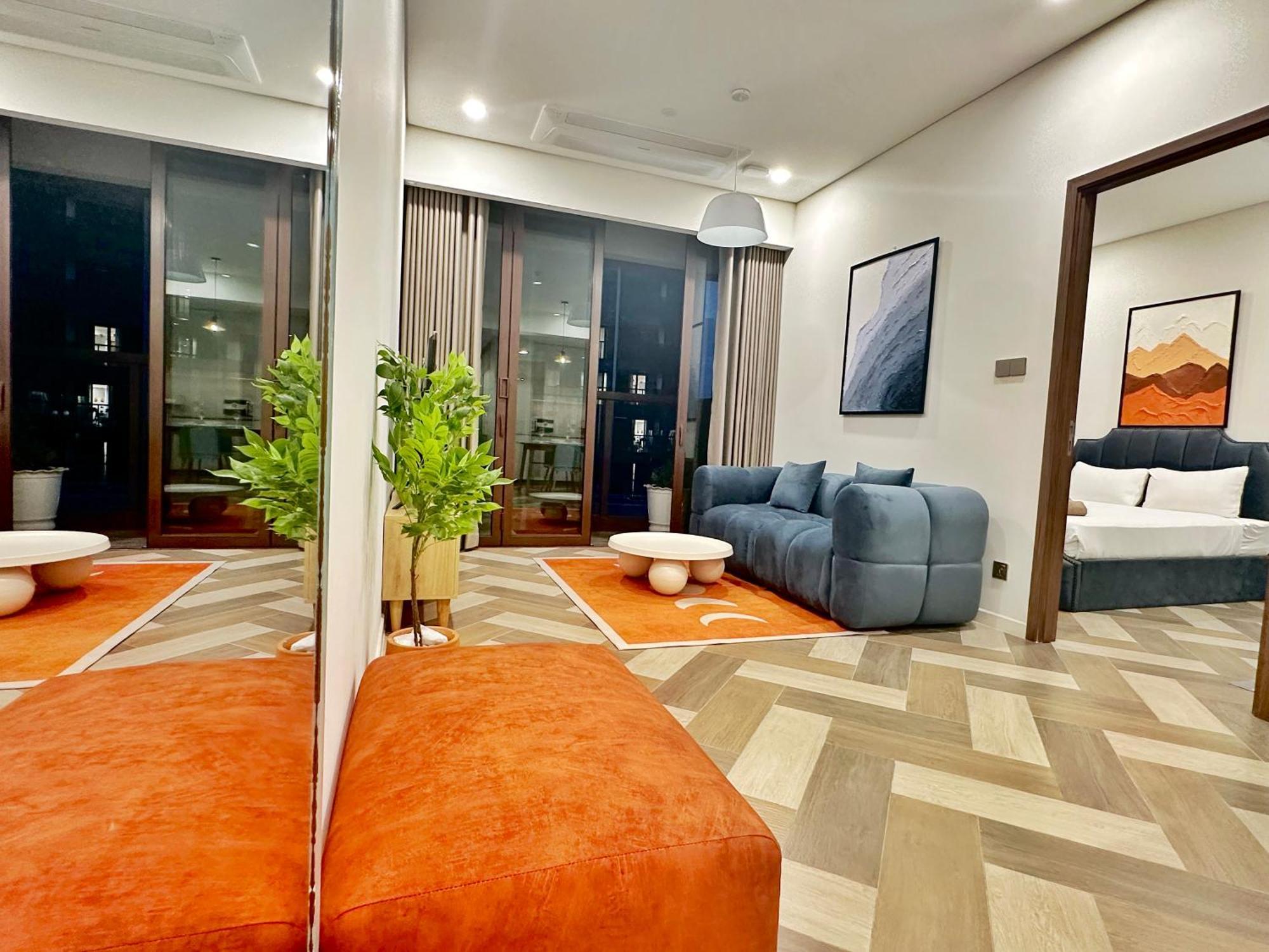 Zo Apartment Opera, Crest, Galleria -Central Saigon -Free Pool-Gym-Sauna Room-Yoga Room Ho Chi Minh City Exterior photo